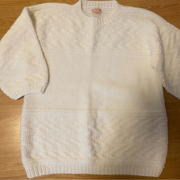 Hand knit white sweater - Picture 2 of 13